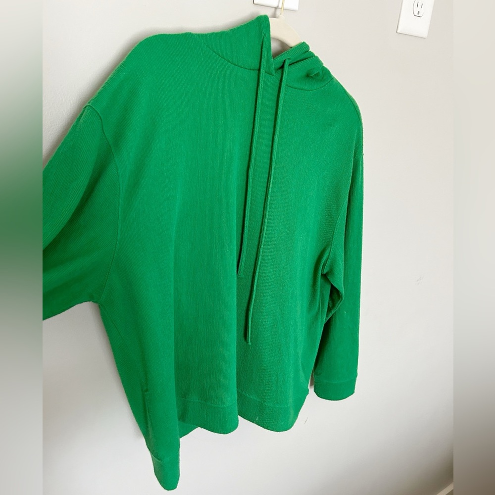 Zara Green Textured Lightweight Hoodie